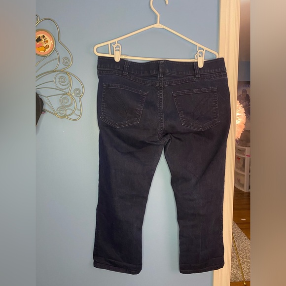 Women’s jean capris - Picture 2 of 2